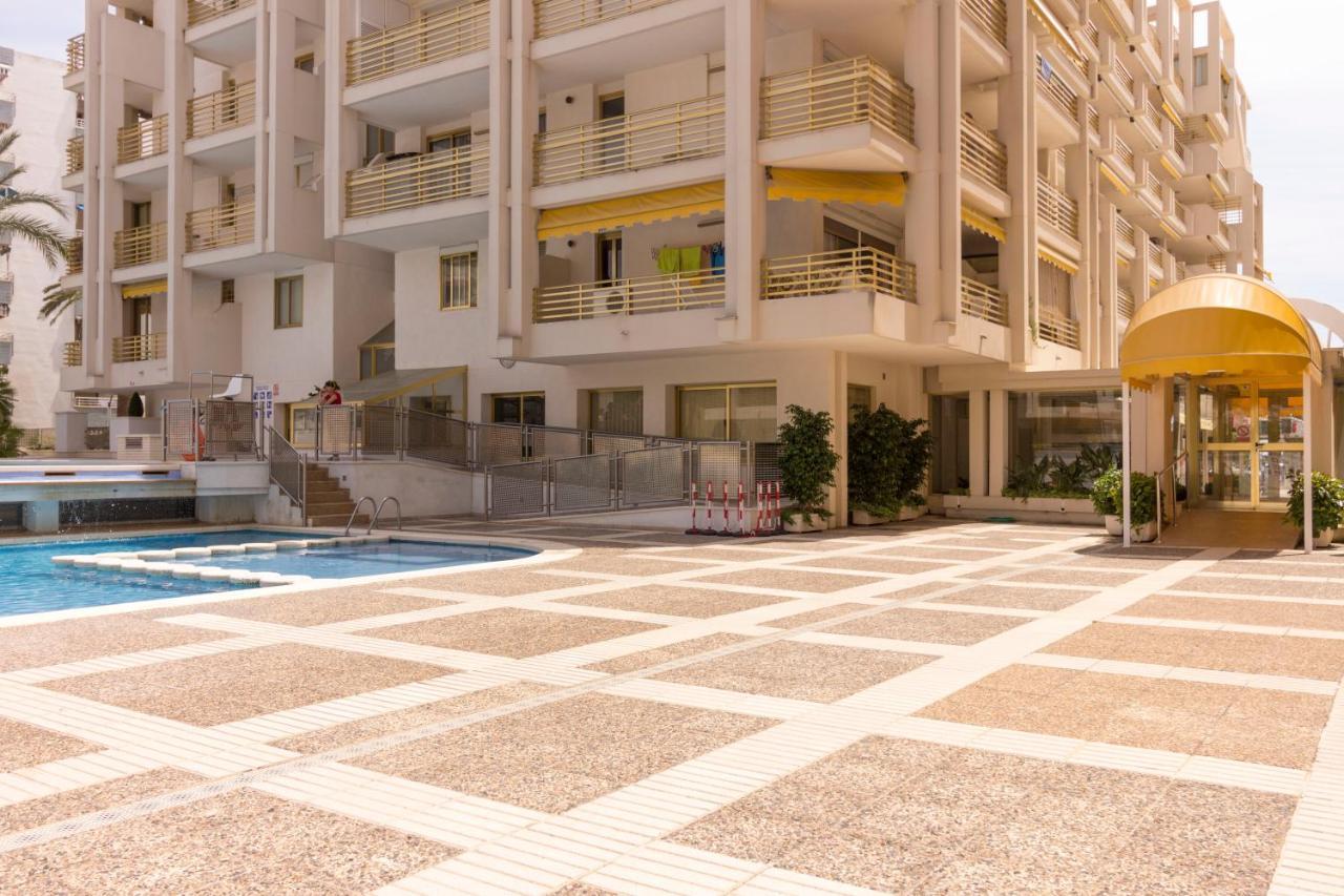 Estudio A 100 Metros De La Playa Salou Esterno foto